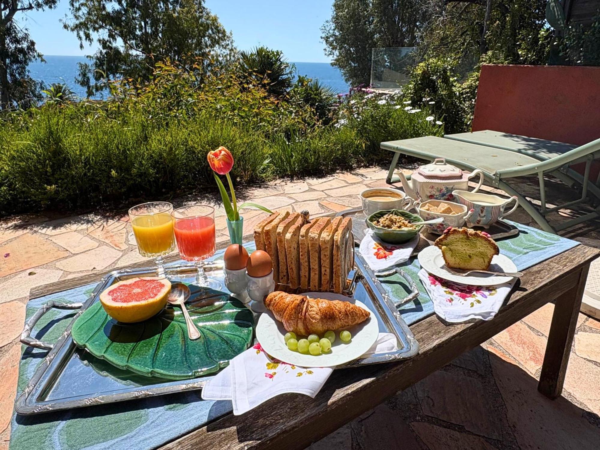 Santa Margarita Bed and Breakfast Saint-Raphaël Εξωτερικό φωτογραφία