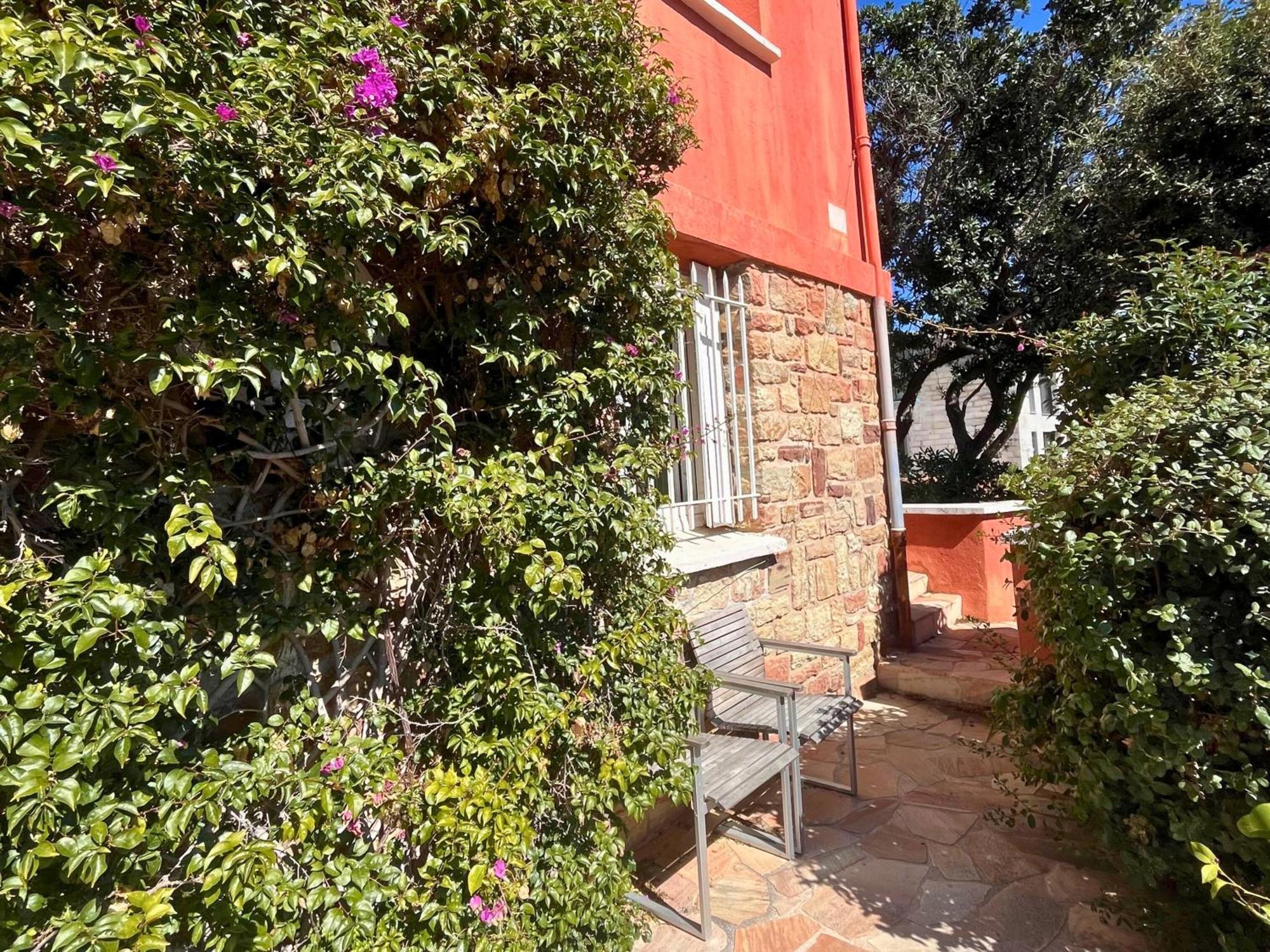 Santa Margarita Bed and Breakfast Saint-Raphaël Εξωτερικό φωτογραφία